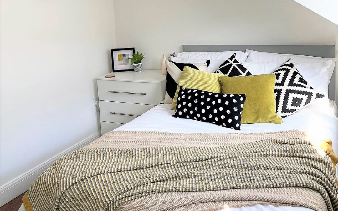 Room 1, Nelson Mews, St Giles Close, RG1 2SF