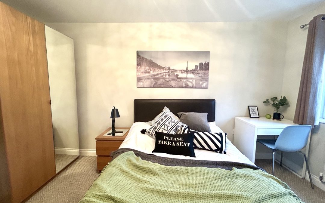 Room 3, Pascal Crescent, RG2 9FP